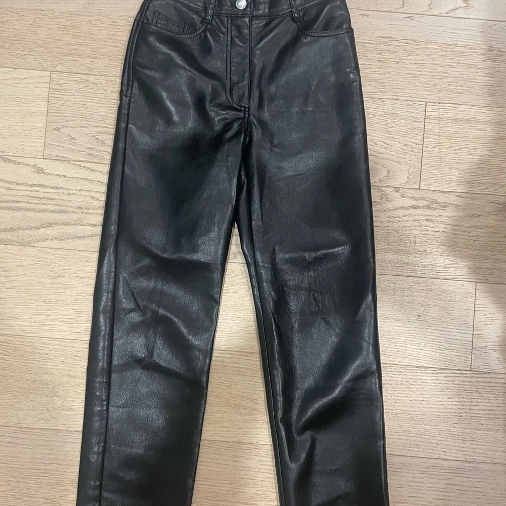 Aritzia Wilfred high waisted leather pant Melina size 00 - Picture 2 of 5